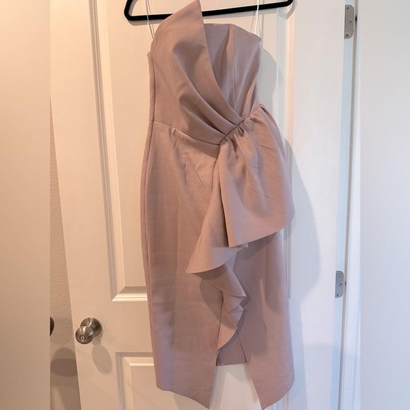 Elliatt Dresses & Skirts - ELLIATT Reception Dress in Iris